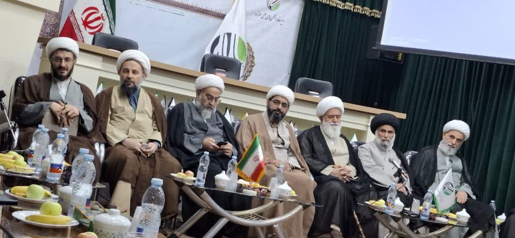 برگزاری مراسم معارفه و تکریم دبیر جدید و سابق انجمن‌های علمی حوزه